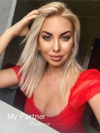 Dating Service to Meet Pretty Ukrainian Girl Olga from Shostka, Ukraine