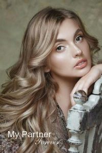 Dating Service to Meet Stunning Belarusian Girl Anastasiya from Grodno, Belarus