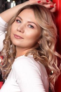 Dating with Beautiful Belarusian Lady Nataliya from Grodno, Belarus