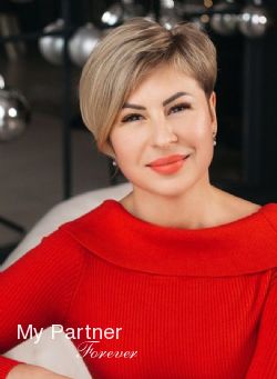 Dating Service to Meet Single Ukrainian Lady Ilona from Ivano-Frankovsk, Ukraine