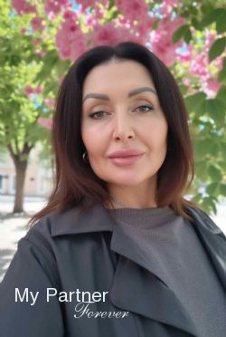 Dating Service to Meet Stunning Ukrainian Lady Nataliya from Odessa, Ukraine
