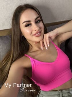 Dating Site to Meet Charming Ukrainian Girl Alina from Kirovograd, Ukraine