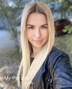 Dating Site to Meet Sexy Ukrainian Lady Lyubov from Kiev, Ukraine