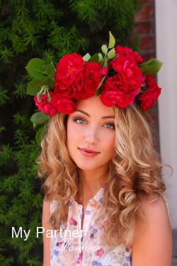 Dating with Charming Russian Woman Alina from Almaty, Kazakhstan