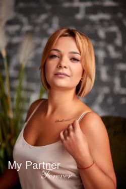 Dating with Ukrainian Woman Nataliya from Zhytomir, Ukraine
