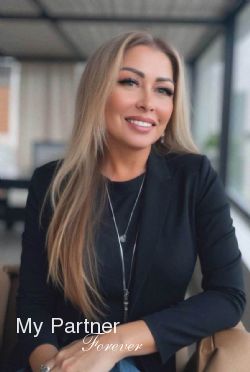 Datingsite to Meet Beautiful Ukrainian Woman Anna from Kiev, Ukraine