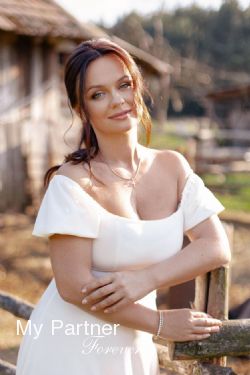 Datingsite to Meet Pretty Ukrainian Lady Galina from Lvov, Ukraine