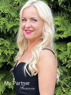 Online Dating with Beautiful Belarusian Woman Alla from Lida, Belarus