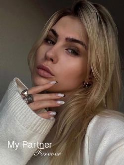 Online Dating with Beautiful Russian Woman Alina from Almaty, Kazakhstan