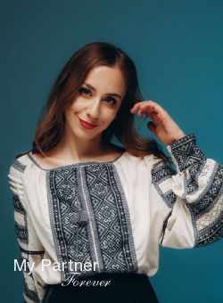 Pretty Ukrainian Lady Oksana from Kiev, Ukraine