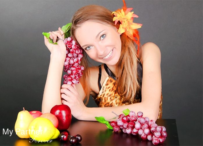 Dating Service to Meet Charming Ukrainian Lady Nataliya from Sumy, Ukraine