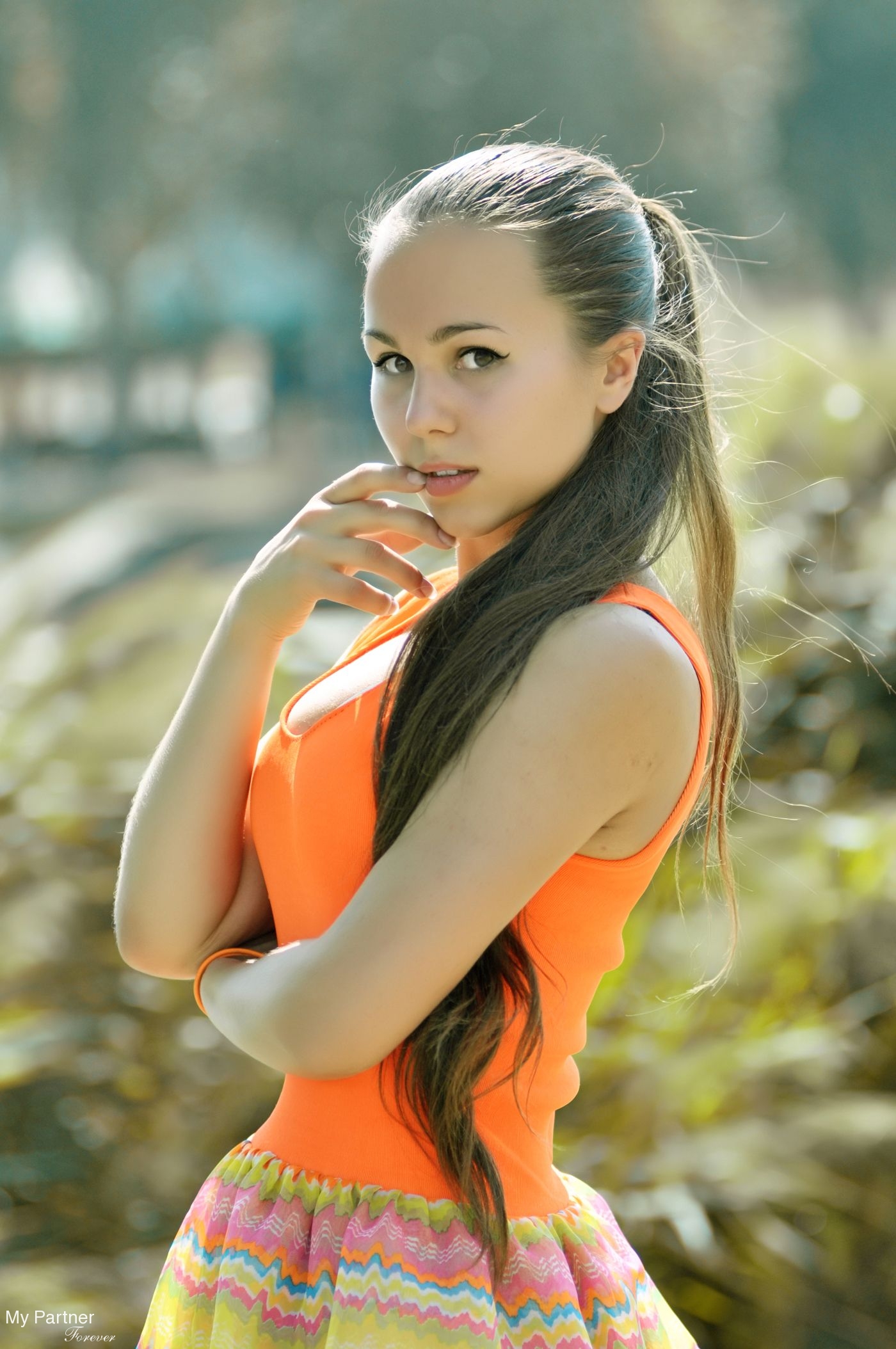 Dating Site to Meet Charming Ukrainian Woman Oksana from Kiev, Ukraine