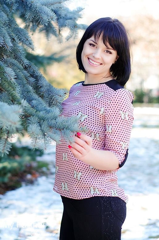International Dating Service to Meet Lyudmila from Poltava, Ukraine