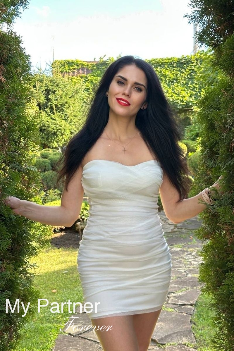 Beautiful Ukrainian Girl Alla from Krivoj Rog, Ukraine