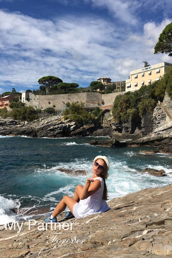 Charming Lady from Ukraine - Nataliya from Krivoj Rog, Ukraine