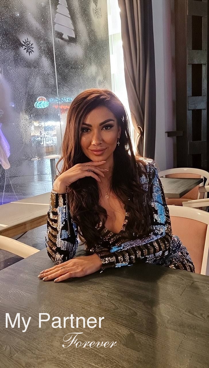 Charming Woman from Ukraine - Darina from Odessa, Ukraine