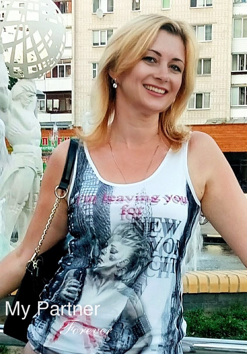 Dating Service to Meet Gorgeous Ukrainian Woman Tatiyana from Vinnitsa, Ukraine