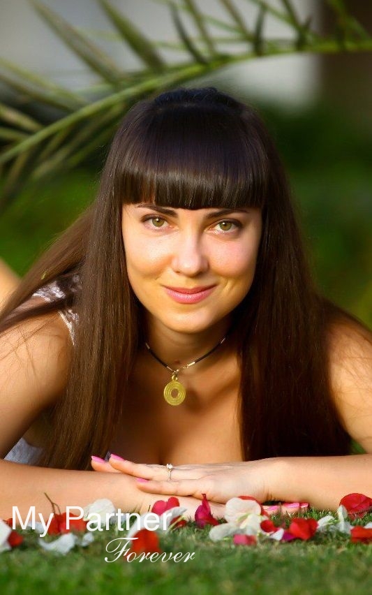 Dating Service to Meet Pretty Ukrainian Girl Anastasiya from Zaporozhye, Ukraine