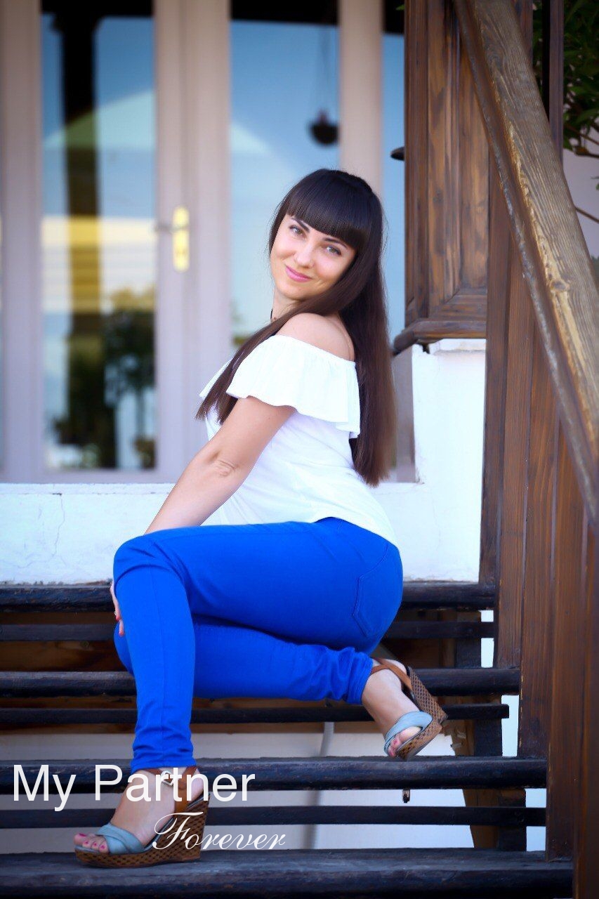 Dating Service to Meet Sexy Ukrainian Girl Anastasiya from Zaporozhye, Ukraine