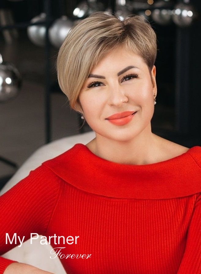 Dating Service to Meet Single Ukrainian Lady Ilona from Ivano-Frankovsk, Ukraine