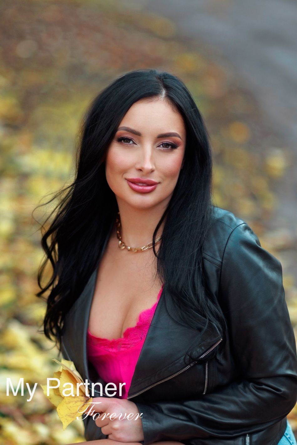 Dating Service to Meet Stunning Ukrainian Lady Olga from Kharkov, Ukraine