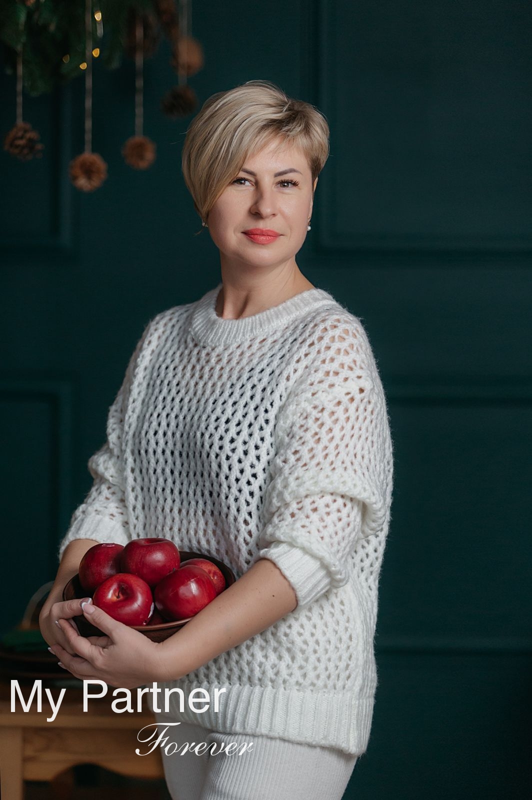 Dating Site to Meet Beautiful Ukrainian Lady Ilona from Ivano-Frankovsk, Ukraine
