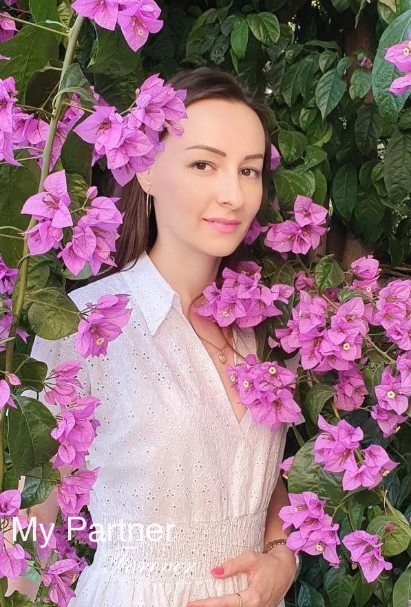 Dating Site to Meet Beautiful Ukrainian Woman Nataliya from Kiev, Ukraine