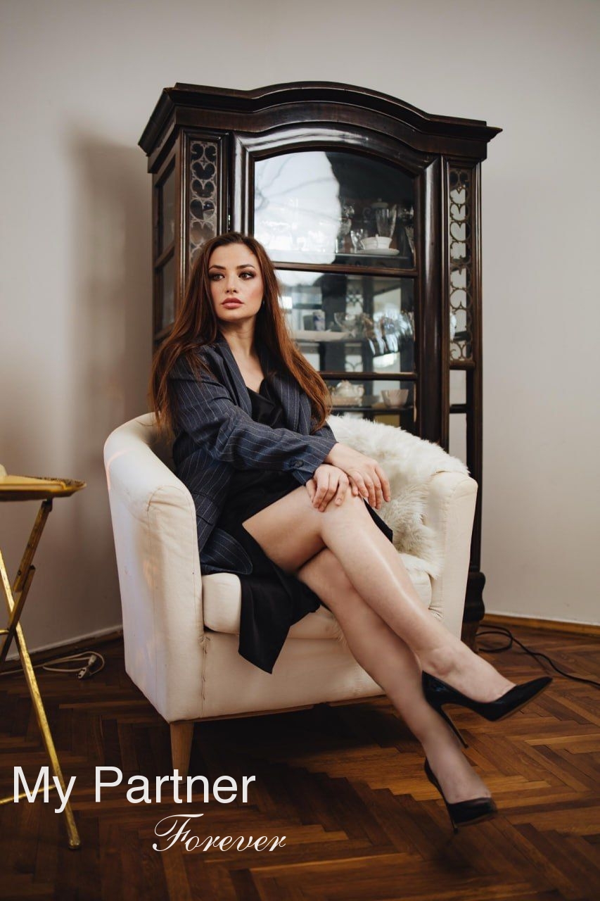 Dating Site to Meet Charming Ukrainian Woman Nataliya from Uzhgorod, Ukraine