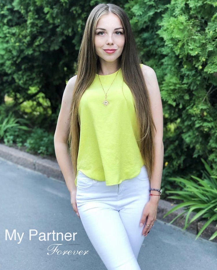 Dating Site to Meet Pretty Ukrainian Lady Anastasiya from Kiev, Ukraine