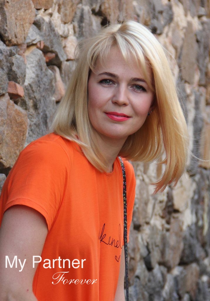 Dating Site to Meet Pretty Ukrainian Lady Yuliya from Vinnitsa, Ukraine