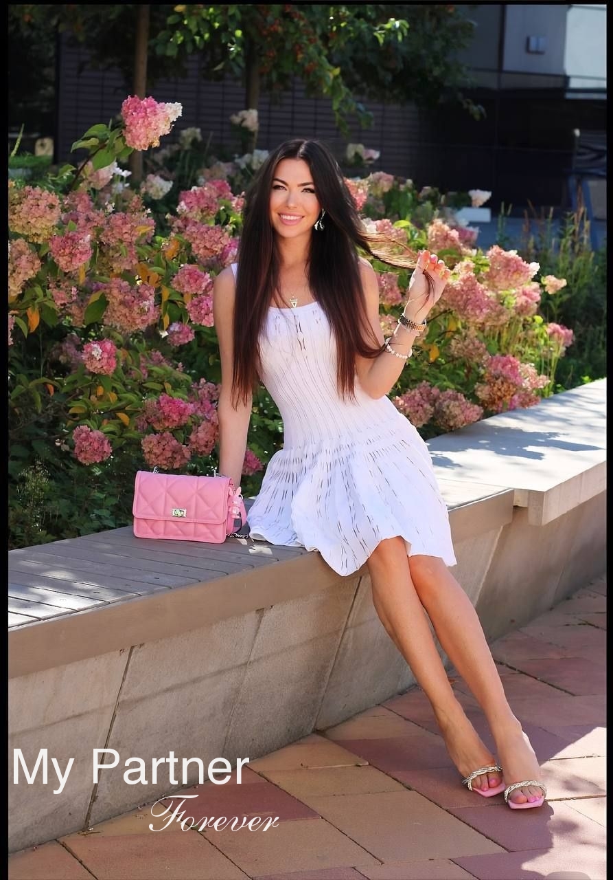 Dating Site to Meet Sexy Ukrainian Lady Alena from Kiev, Ukraine