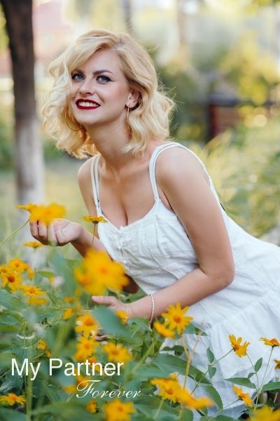 Dating Site to Meet Sexy Ukrainian Lady Anastasiya from Zaporozhye, Ukraine