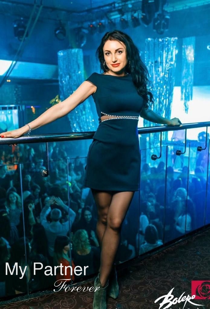 Dating Site to Meet Sexy Ukrainian Woman Marina from Kharkov, Ukraine