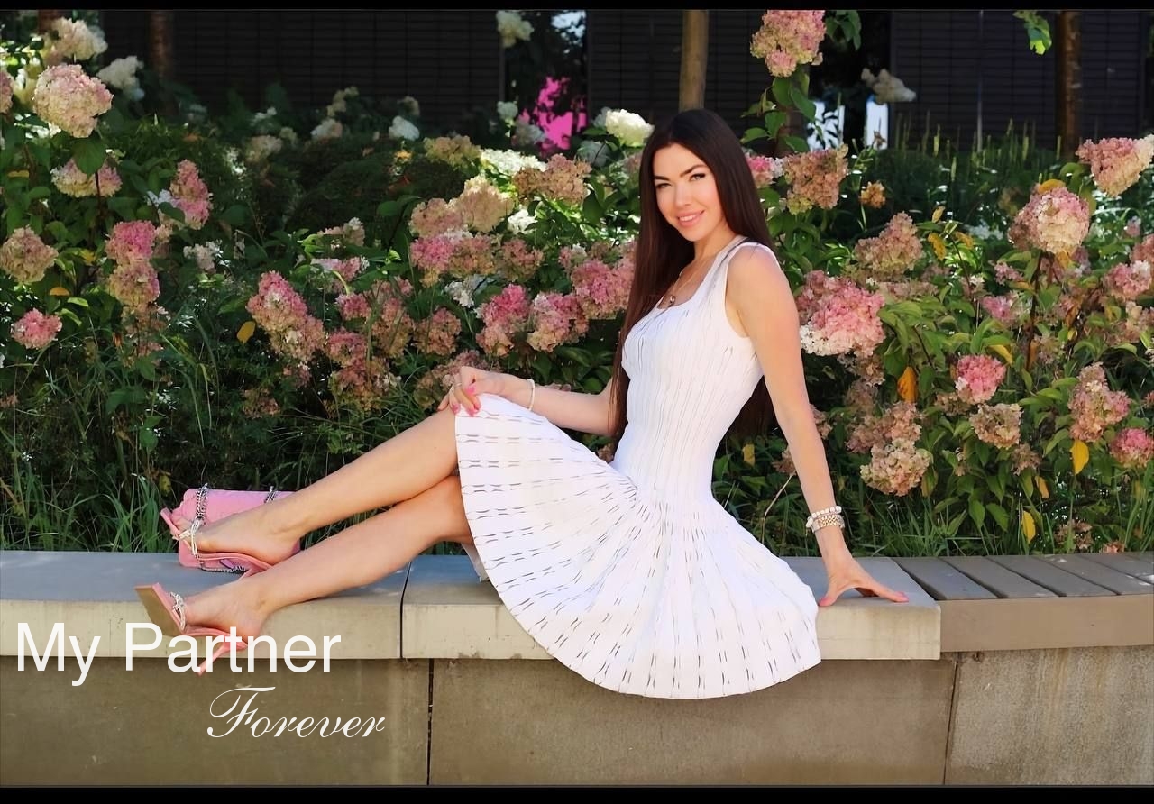 Dating Site to Meet Single Ukrainian Lady Alena from Kiev, Ukraine