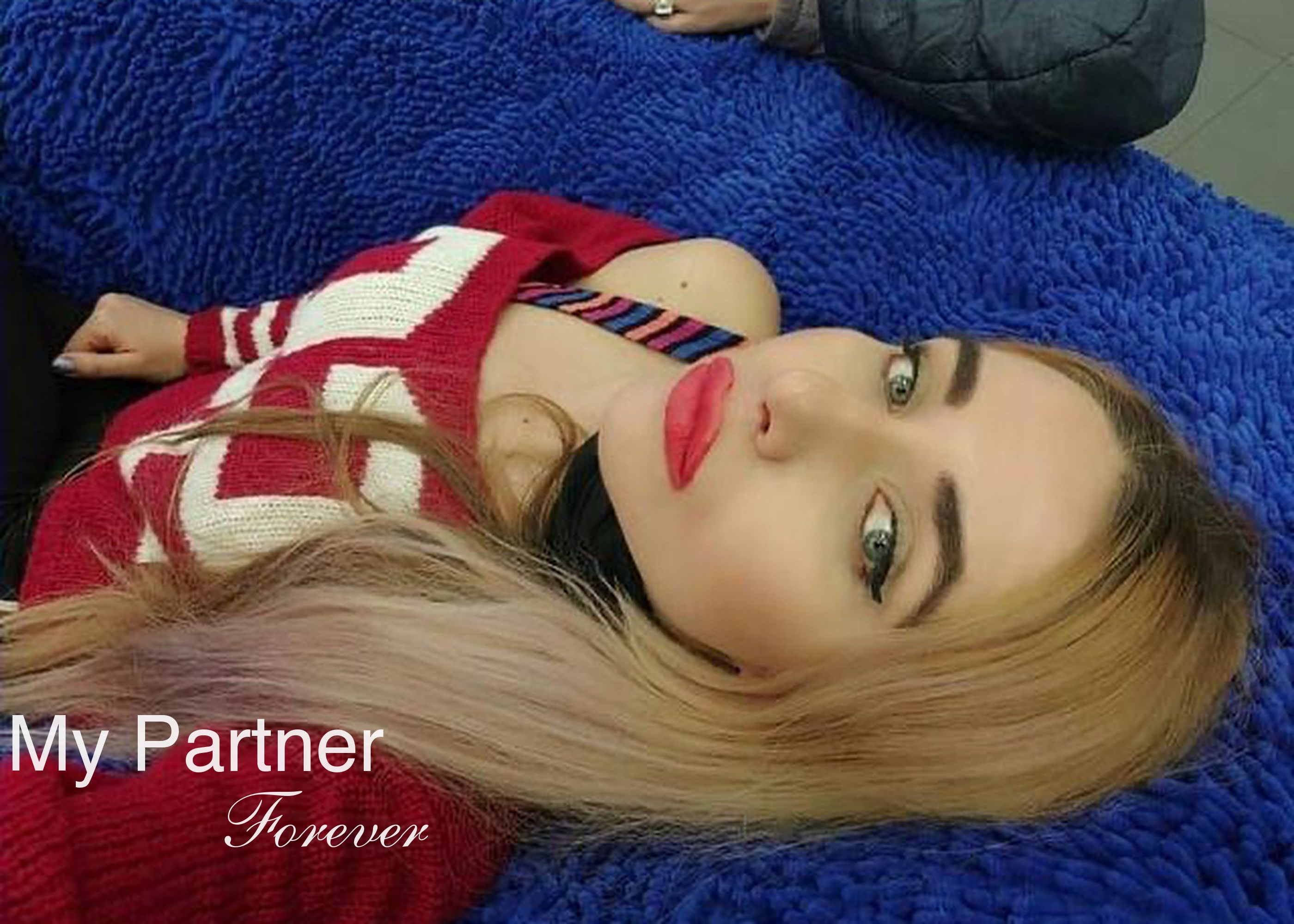 Dating Site to Meet Stunning Ukrainian Lady Larisa from Kiev, Ukraine