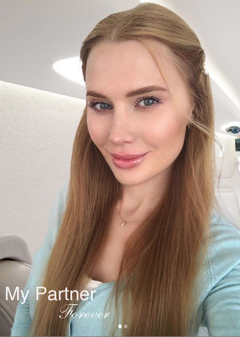 Dating Site to Meet Stunning Ukrainian Lady Svetlana from Kiev, Ukraine