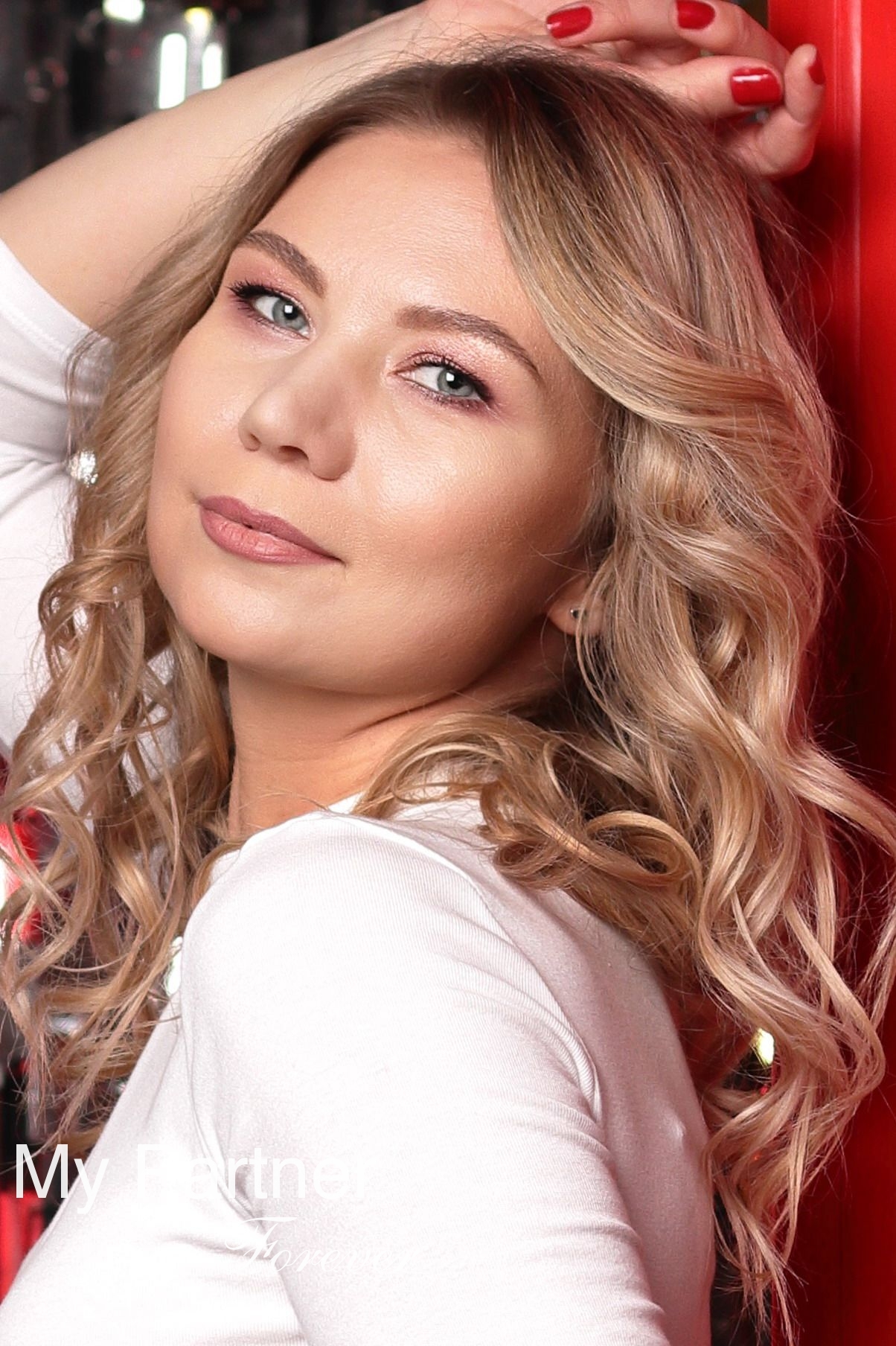 Dating with Beautiful Belarusian Lady Nataliya from Grodno, Belarus