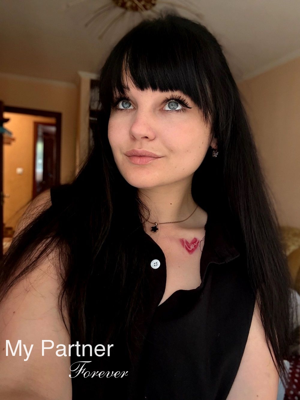 Dating with Charming Ukrainian Girl Uliyana from Chernovtsy, Ukraine