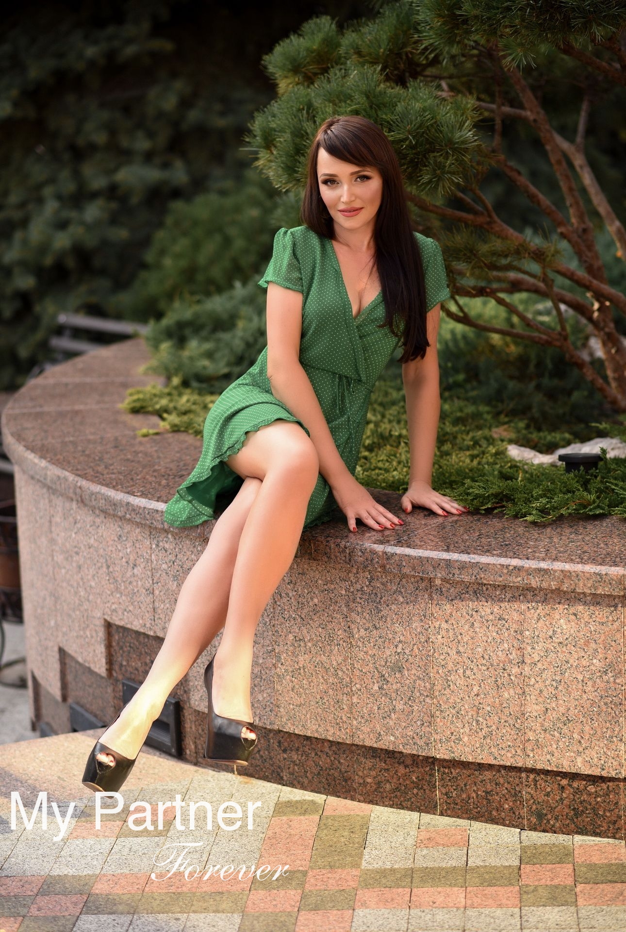 Dating with Gorgeous Ukrainian Woman Irina from Poltava, Ukraine