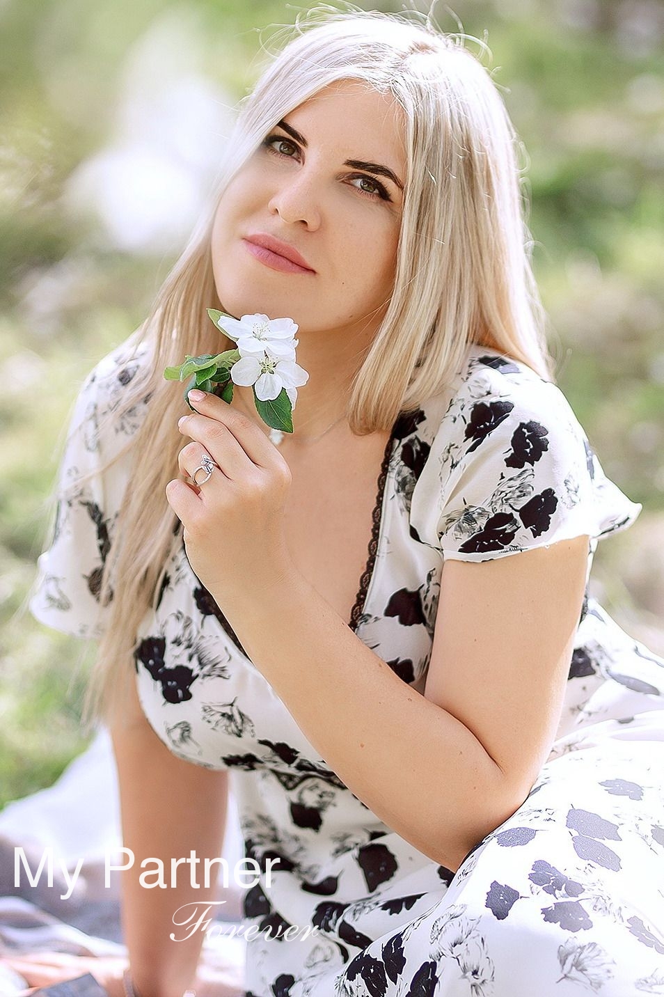 Dating with Pretty Belarusian Lady Marina from Gomel, Belarus