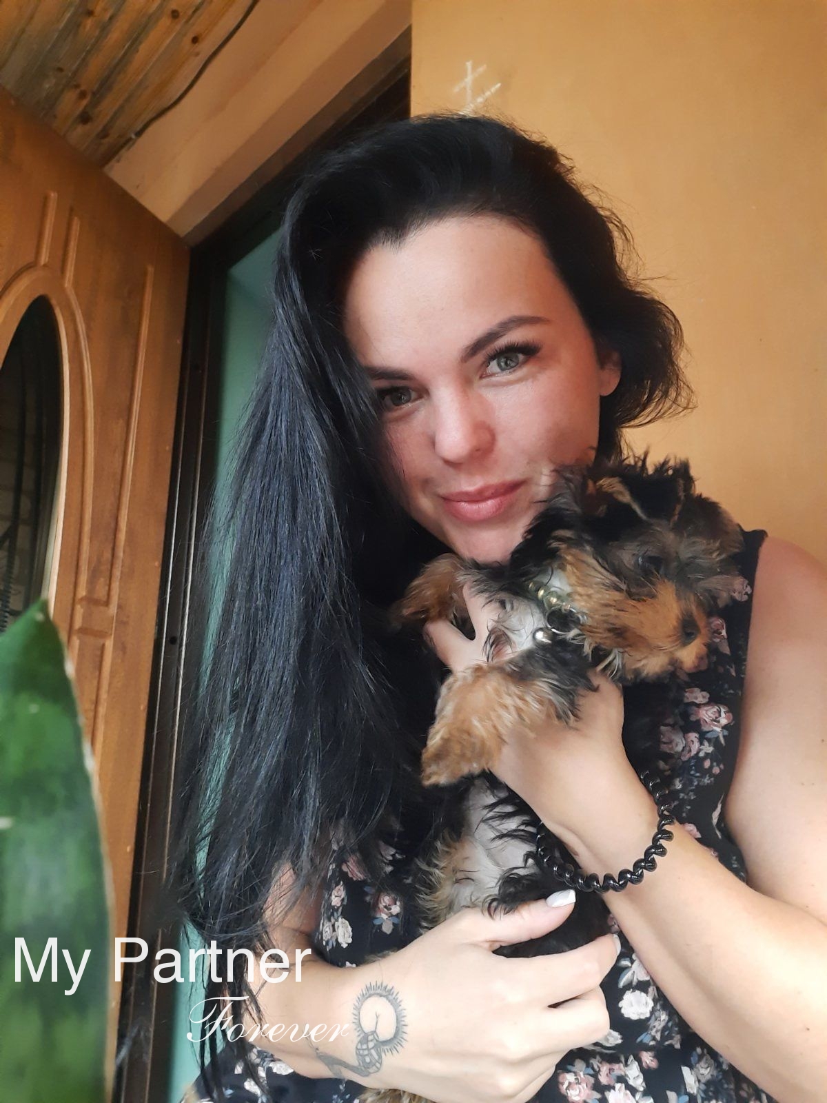 Dating with Pretty Ukrainian Lady Elena from Vinnitsa, Ukraine