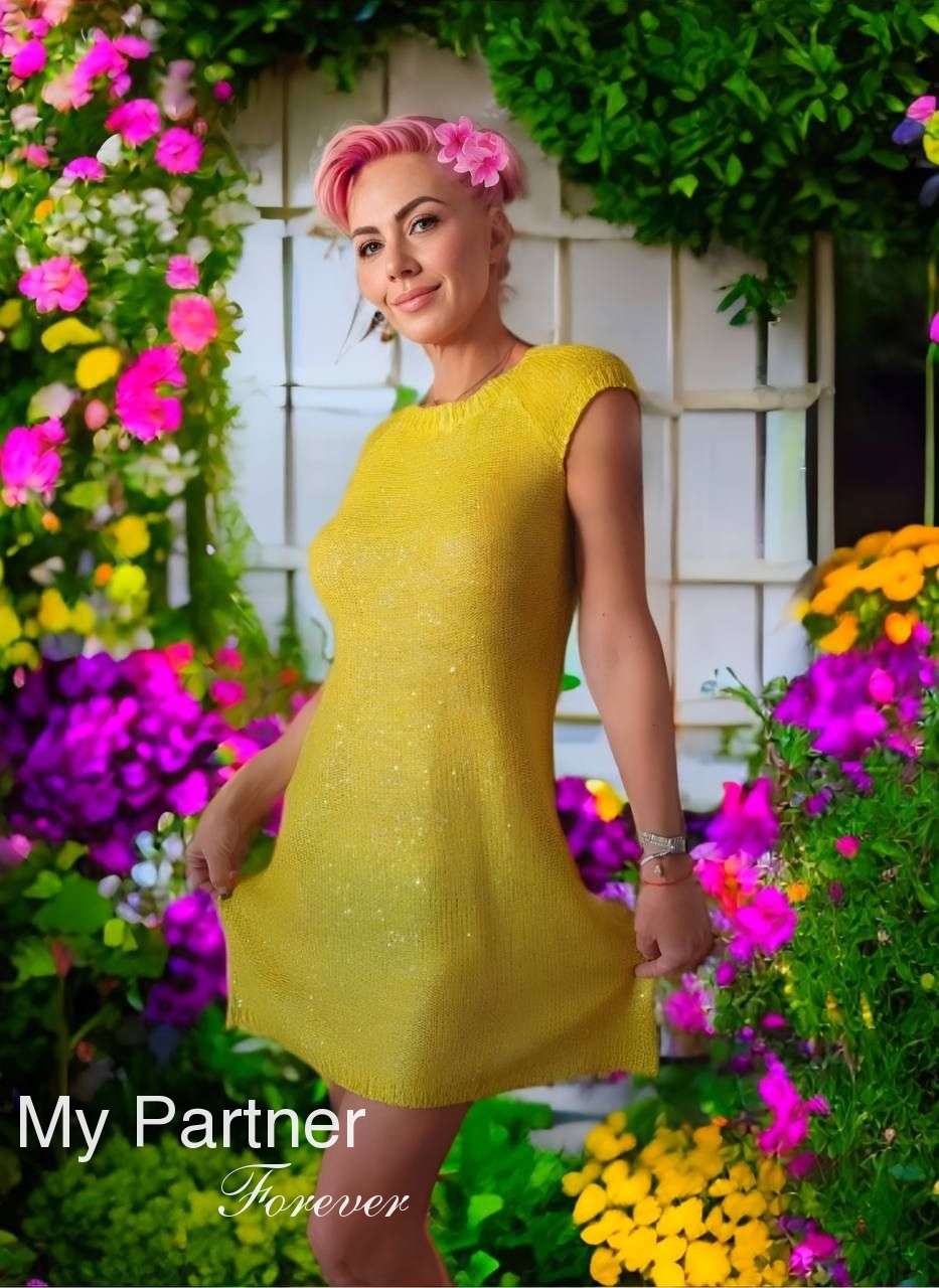 Dating with Sexy Ukrainian Lady Mariya from Dniepropetrovsk, Ukraine