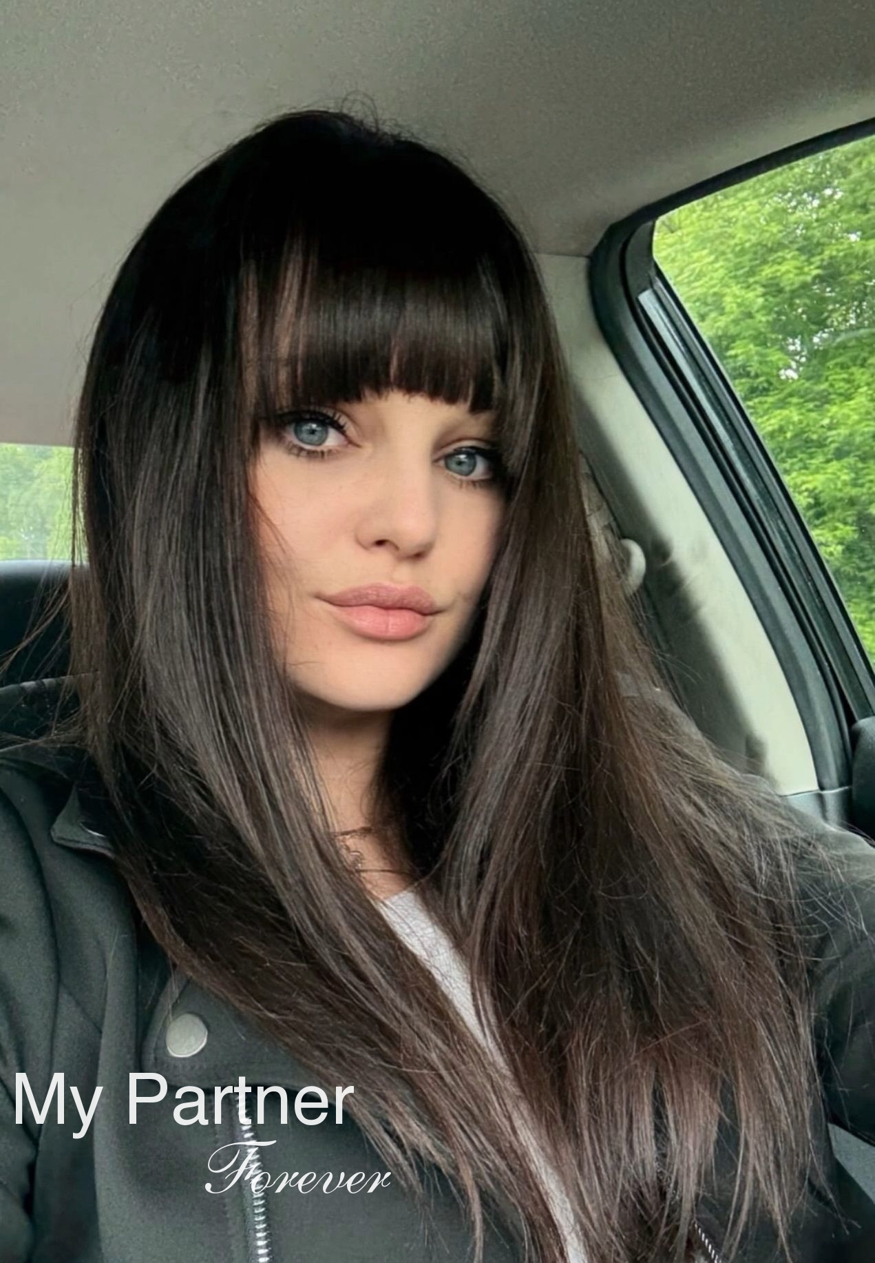 Dating with Single Ukrainian Girl Uliyana from Chernovtsy, Ukraine