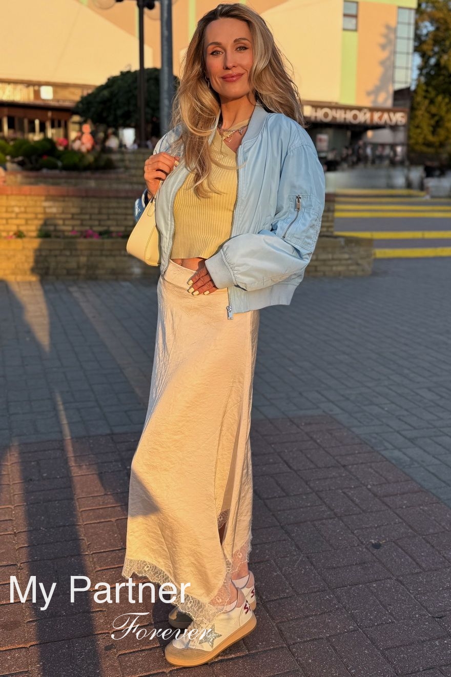 Dating with Stunning Belarusian Woman Anna from Grodno, Belarus