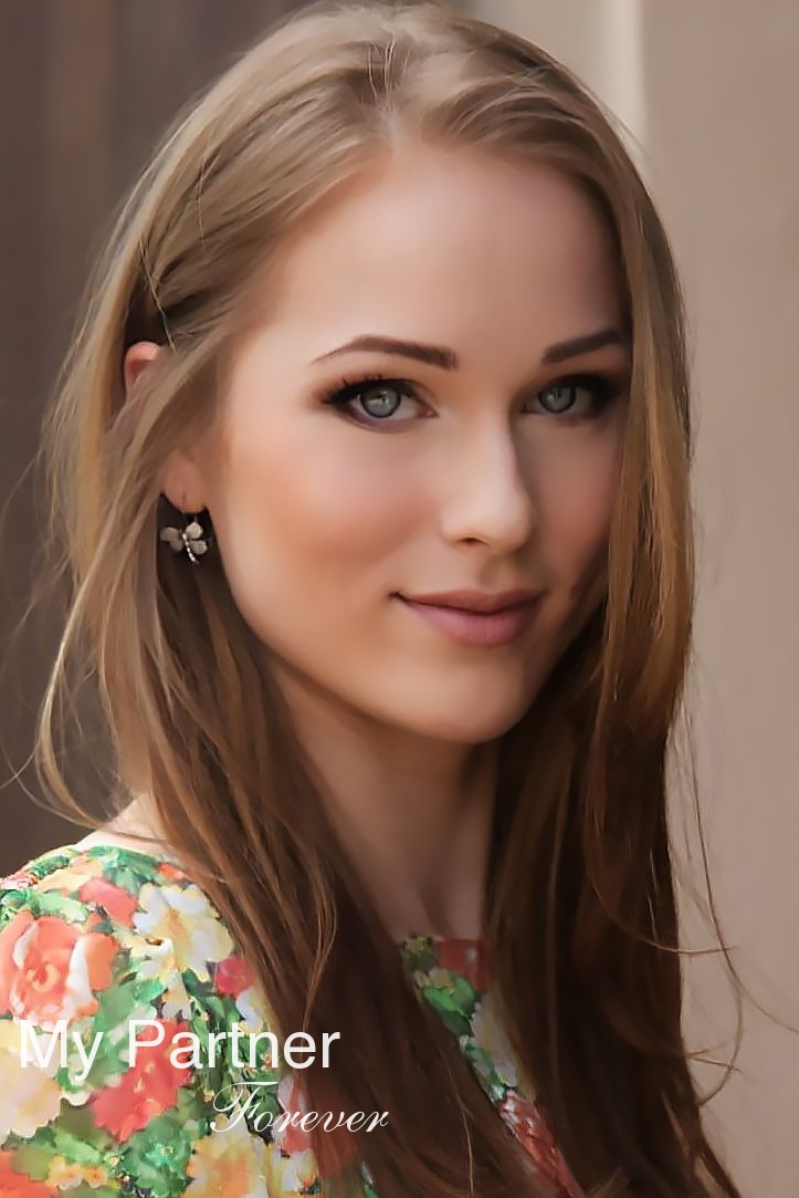 Dating with Stunning Russian Girl Tatyana from Almaty, Kazakhstan