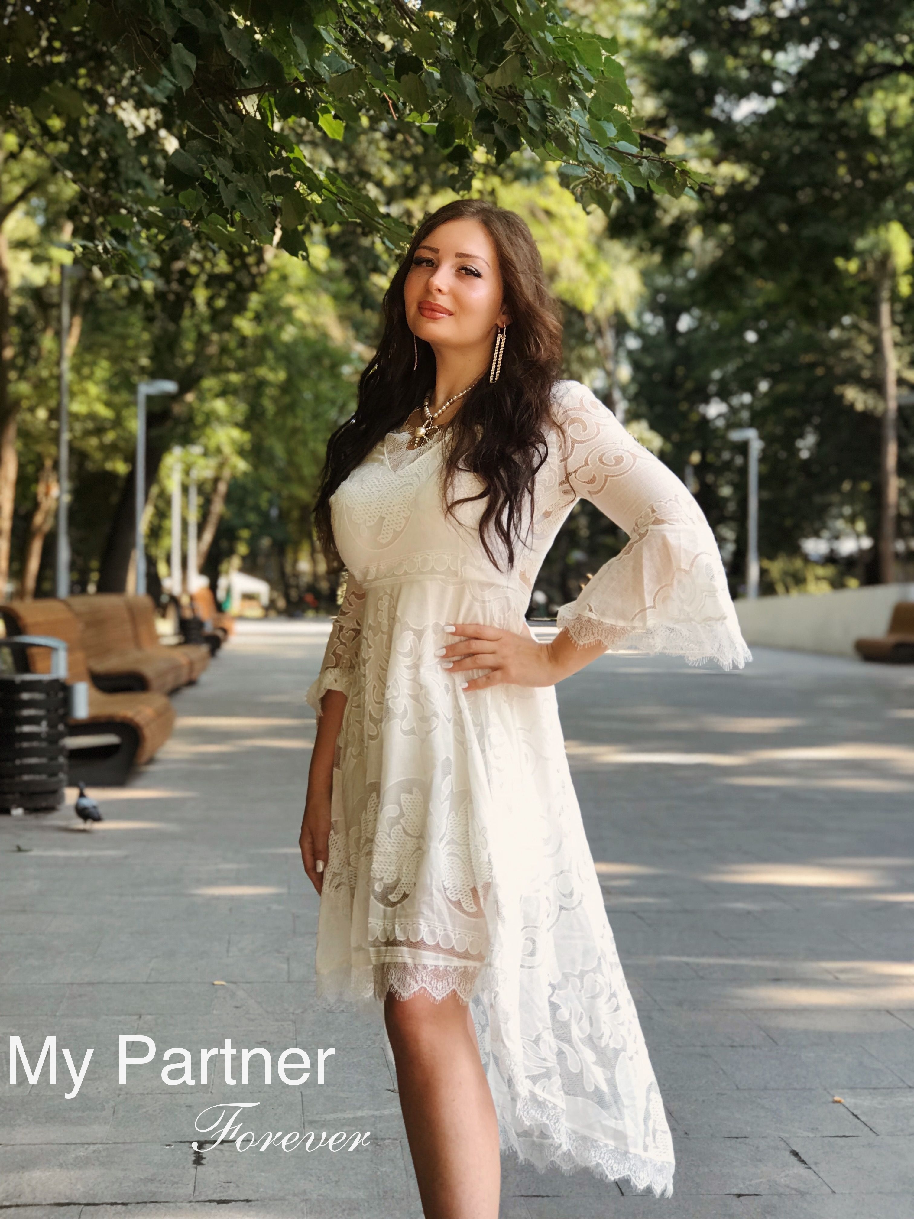 Dating with Ukrainian Girl Nataliya from Vinnitsa, Ukraine