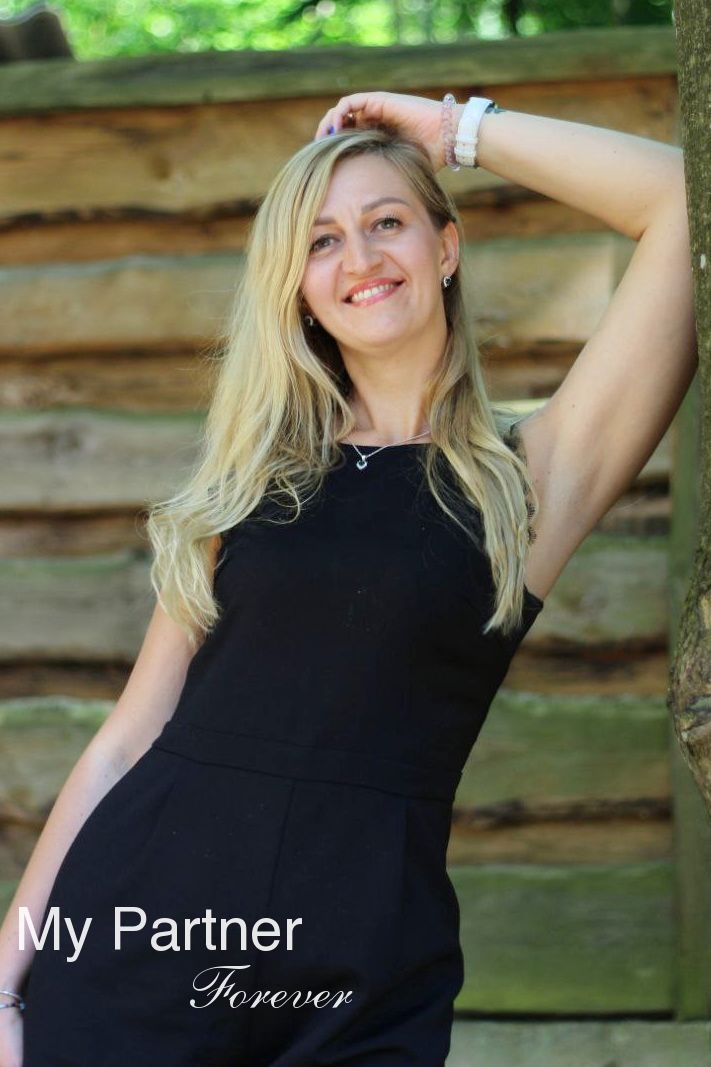 Datingsite to Meet Beautiful Belarusian Lady Elena from Grodno, Belarus