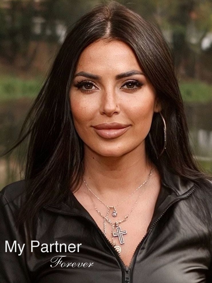 Datingsite to Meet Sexy Ukrainian Lady Marina from Kharkov, Ukraine