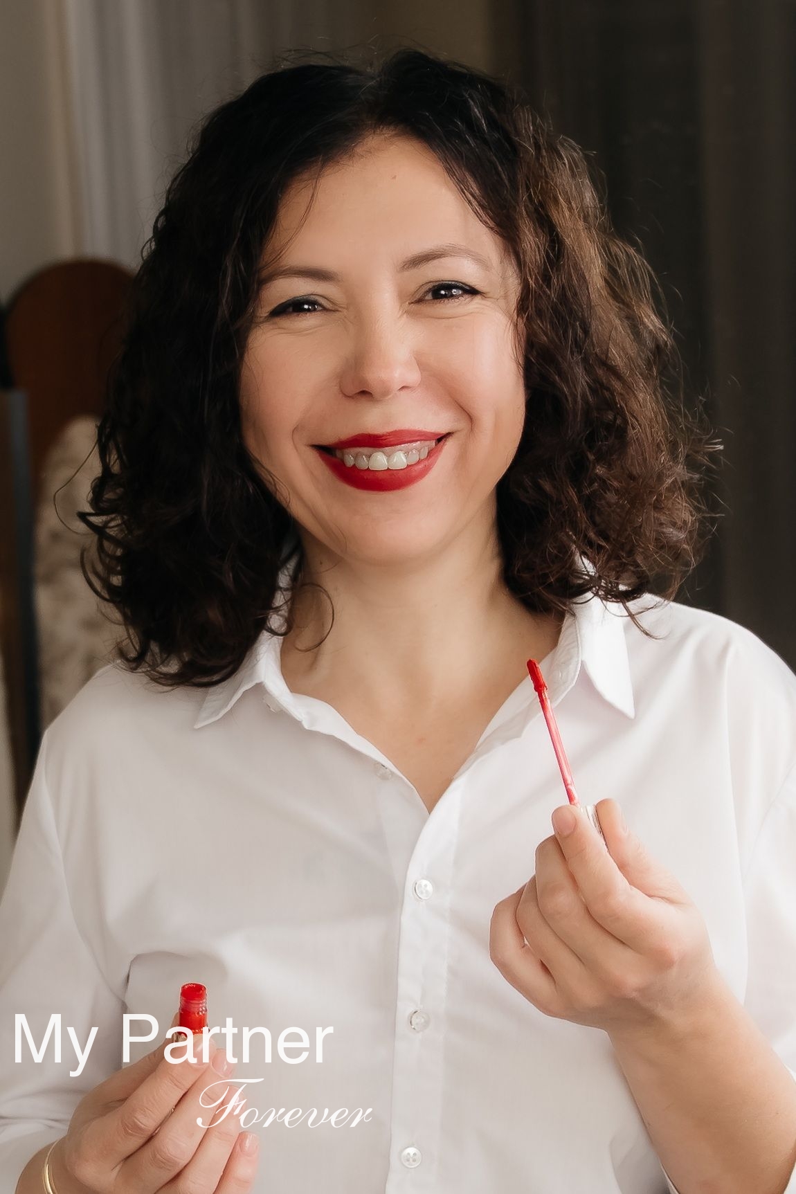 Datingsite to Meet Stunning Belarusian Woman Marina from Minsk, Belarus