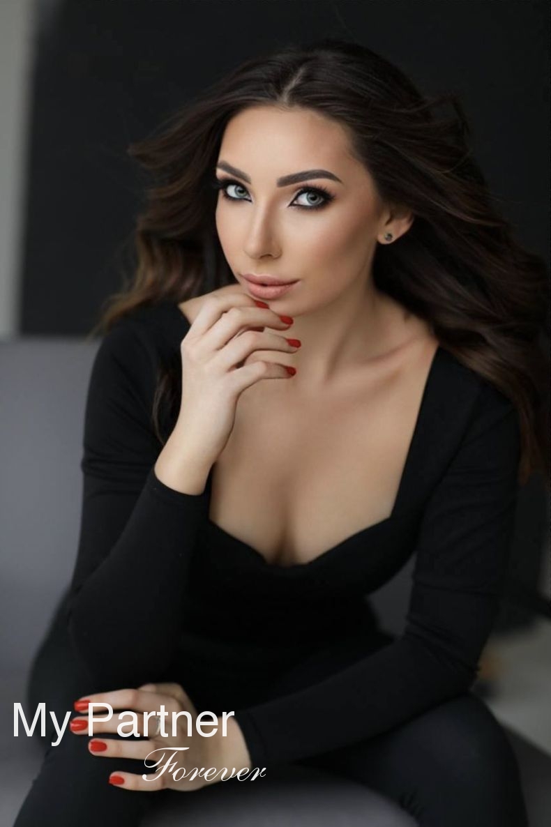Datingsite to Meet Stunning Ukrainian Woman Nataliya from Lutsk, Ukraine